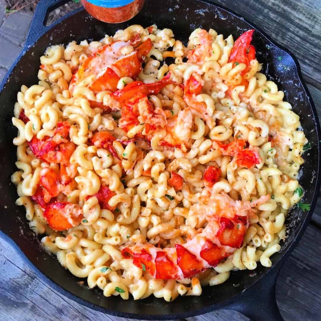 Lobster Mac and Cheese Cast Iron Pan
